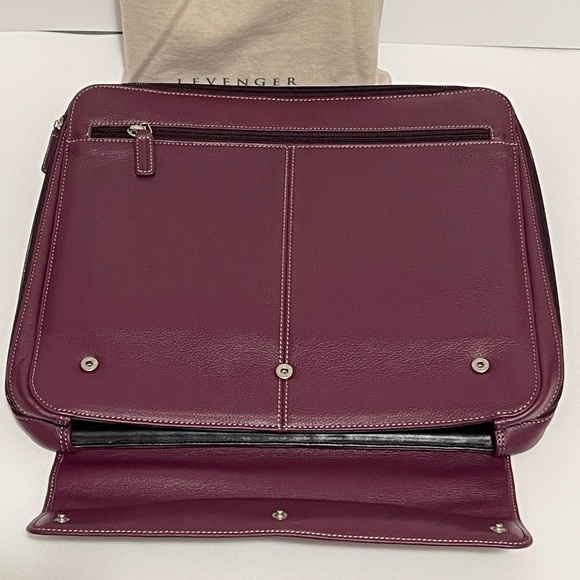 LEVENGER LAPTOP CASE - Picture 2 of 5